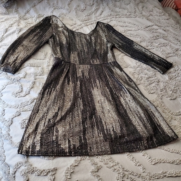 BABEL Black and Gold Dress size medium Smoke free home - Picture 12 of 12